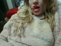 Я молодая вебкам актриса воплощает в реальность любые твои фантазии. За твои деньги смогу создать образ твоей любимой порноактрисы. Я студентка домохозяйка сделаю твою жизнь счастливее