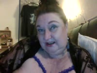 ik ben  een dame,echte MILF die dol is op aandacht en erop kickt als mannen op mijn lichaam geilen,met name jongemannen
die van rijpe vrouwen en zeker wel een mollige houd..Ik vind t dan ook echt heel spannend om een leuke chat met je aan te gaan,en sex ervaringen te delenuiteraard is t ook spannend met wat rijpere mannen,senioren benieuwd naar jullie verhalen,,,,wie weet kan ik daar nog iets van leren???ik ga NIET naakt voor cam,heb of een broekje of een bovenstukje/jurkje aanlaat immers wel wat te raden over terwijl,,,,hmmmm als je t verdient wel wat meer mag keuren van mijn rondingenBij een VIP sessie WIL IK N DILDO gebruiken als je er naar vraagt...NIET VERGETEN he???