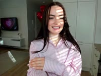 Hello world! My name is Hellen, I seem to have just finished college and I decided to discover a new world of emotions and meet new people! Im 19 years old, I am sure that here we can surprise each other! I’m super into cozy vibes - like chatting, drawing, and playing cute games with my community. I’m still a little shy sometimes, but I’m having so much fun learning and growing.I am incredibly sensitive, do not like rude people. I think we will get along well.