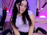 Hi, I’m Mariesweet! I’m a curvy girl with long curly hair and a freckled face, always smiling and ready to make you feel good. My essence is all about tenderness, affection, and a sweetness that will wrap around you from the very first moment.I love chatting, getting to know you, making you laugh, and also exploring those more intimate moments where looks and words become caresses. Here you