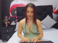 Hello, I am a passionate and creative young woman, ready to make every show with me truly unforgettable. I love chatting, discovering your fantasies, and creating personalised experiences just for you.I speak a little English (I try Hahaha) and clearly Spanish, so you can always feel comfortable in my room.