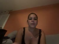 Minette du sud est là pour vous divertir , timide mais coquine