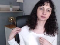 I’m into hard rock, surf rock and epic movie soundtracks – Metallica vibes always welcome. I love horror, thrillers and sci-fi (Evil Dead, Resident Evil, Hellraiser, Event Horizon… yes, I have a weakness for dark stories