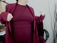 Hi, I’m AlisaBroadcasting from my office;)At home too bute rarely