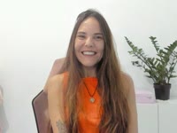Hi New here what do you like to do with me i am a chill woman that likes to try new things out