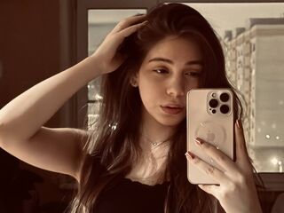 chatroom webcam photo AlishiaCowlin