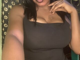 naked cam girl fingering pussy LindaBernard