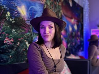 naughty camgirl masturbating with vibrator CathyBarnes