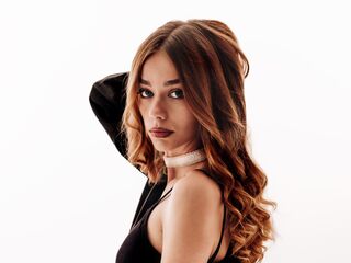 camwhore spreading pussy EmilliaFox