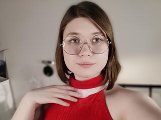naughty cam girl fingering shaved pussy LoraFlowers