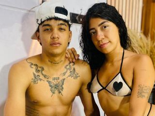 adult couple sex chat AlessiaAndAxel