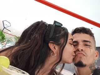 adult cam sex chat DianaAndJoe
