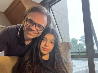 sexwebcam picture ViktorAndPenny