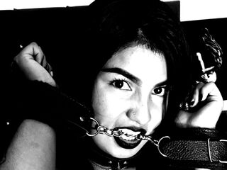 leather fetish video chat MileyDemond