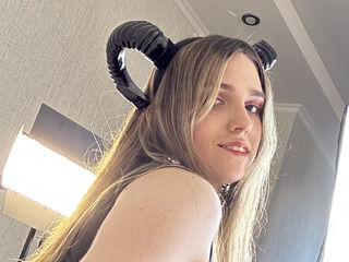 cam girl showing tits AaliceWalter