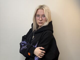 camgirl picture AdelinaCostanti