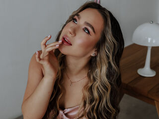 fingering camgirl AimeeHout