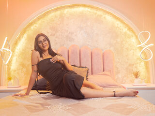 adult web cam AishaCarpenter