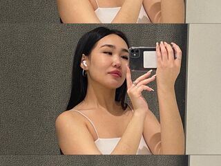 camgirl masturbating with sextoy AkiraMieko