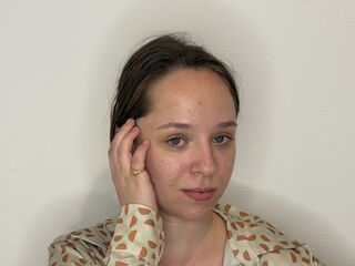 sexy webcamgirl picture AlbaTwine