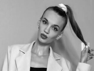 camslut fingering wet pussy AlexaSunchez