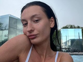 cam girl AliceLewandovski
