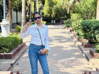 free adult cam AmairaSingh