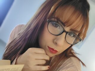 masturbating webcam girl AmberFernandez