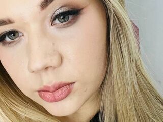 sexy camgirl chat AminaDigges