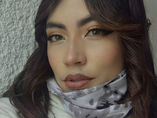 chat room photo AmyZambrano