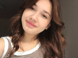camwhore fingering shaved pussy AngelLillia