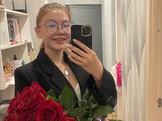 hot camslut AngelyKros