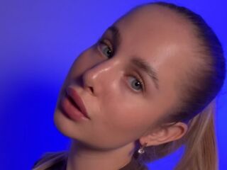 nude webcam girl photo AnnelleToulson