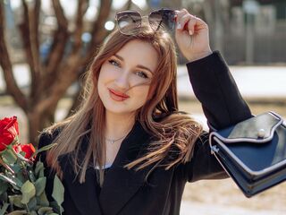 naked cam chatroom AnnetteGoldstein