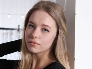 shaved pussy webcam AnnetteMajid