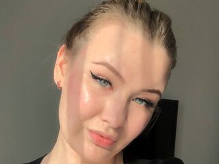 fingering camgirl ArlettaVatter