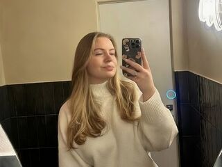 fingering girl AryaThomas