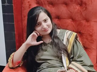 naked webcamgirl photo AyeshaSajid