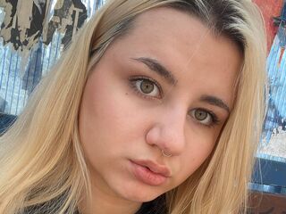 hot cam girl fingering pussy BarbaraWellsmith