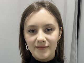 webcam chat BattyDrake