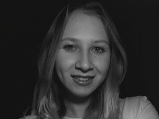 camgirl masturbating with sex toy BlanchTrotz