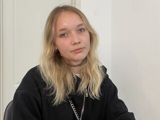 nude webcamgirl picture BonnieRad