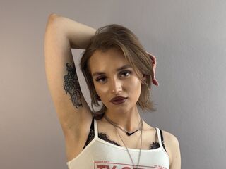 nude CammiePratten