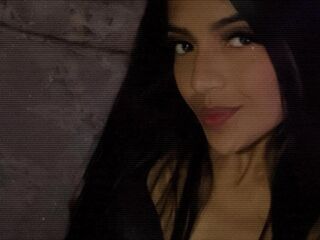 babe cam CamyRoux