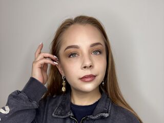 camgirl porn webcam CaseySalizar