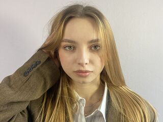 live striptease ChariseKuhnke