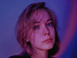 camgirl webcam CharlieFenniman