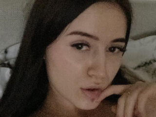 naughty webcamgirl ChloeBolwman