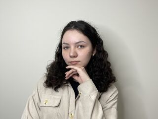 masturbating webcamgirl CicelyPlayer