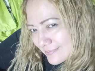 adult liveshow ClauMills